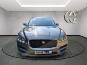 2018 Jaguar F-Pace 2.0 D180 Portfolio Auto AWD Euro 6 (s/s) 5dr in Grey — image 4