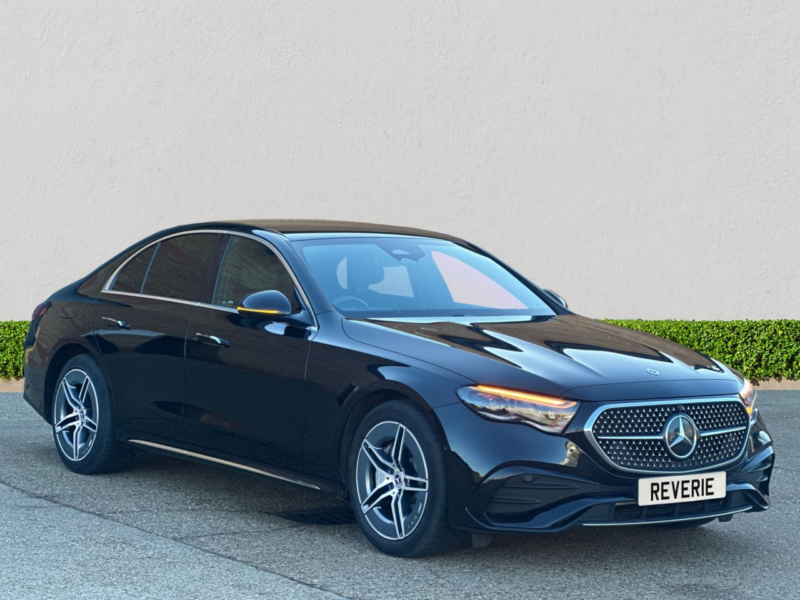 2024 Mercedes-Benz E-Class 2.0 E300e 25.4kwh Amg Line (advanced) Saloon 4dr Petrol Plug-In Hybrid G-Tronic Euro 6 (s/s) (313 Ps) in Black — image 1