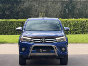 2017 Toyota Hilux 2.4 D-4d Invincible X Auto 4WD Euro 6 4dr (tss) in Blue — image 6
