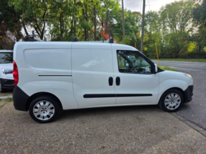 2015 Fiat Doblo 1.6 Jtd Multijet 16v Sx L1 H1 4dr in White — image 2