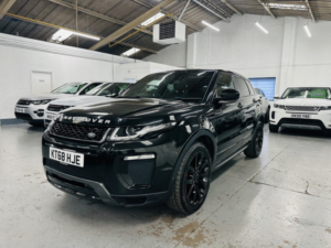 2019 Land Rover Range Rover Evoque 2.0 Td4 Hse Dynamic in Black — image 2