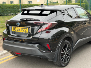 2018 Toyota C-Hr 1.8 Vvt-H Excel CVT Euro 6 (s/s) 5dr in Black — image 5