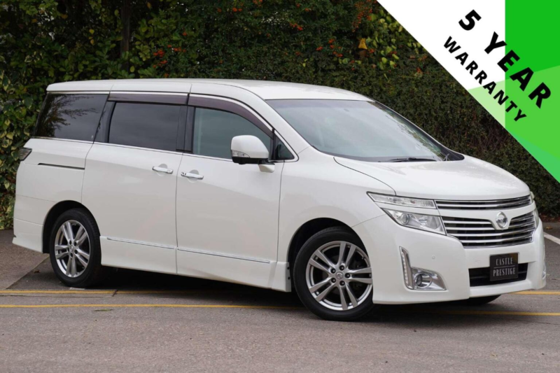 2011 Nissan Elgrand 2.5 Highway Star 5dr 8 Seats in White — image 1