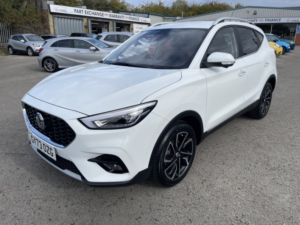 2023 MG MG Zs 1.5 Vti-Tech Exclusive in White — image 2