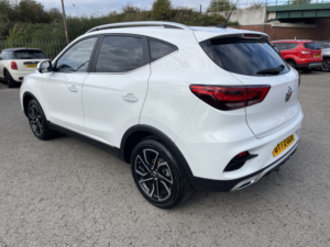 2023 MG MG Zs 1.5 Vti-Tech Exclusive in White — image 3