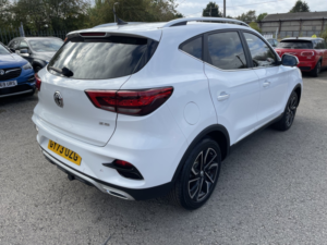 2023 MG MG Zs 1.5 Vti-Tech Exclusive in White — image 6