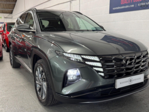 2022 Hyundai Tucson 1.6 T-Gdi Premium in Grey — image 4