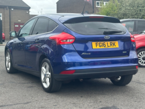 2016 Ford Focus 1.0t Ecoboost Zetec Hatchback 5dr Petrol Manual Euro 6 (s/s) (125 Ps) in Blue — image 4