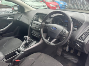 2016 Ford Focus 1.0t Ecoboost Zetec Hatchback 5dr Petrol Manual Euro 6 (s/s) (125 Ps) in Blue — image 5