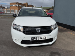 2013 Dacia Sandero 1.2 Ambiance Euro 5 5dr in White — image 4