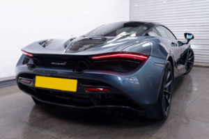 2018 Mclaren 720s 4.0t V8 Ssg Euro 6 (s/s) 2dr in Blue — image 3