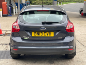 2013 Ford Focus 1.6 Tdci Titanium Euro 5 (s/s) 5dr in Grey — image 5