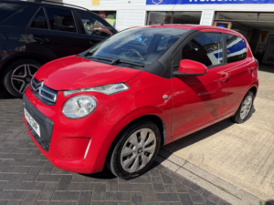 2015 Citroen C1 1.2 Puretech Feel in Red — image 3
