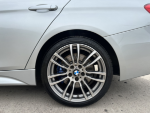 2015 BMW 3 Series 2.0 320d Xdrive M Sport in Silver — image 4