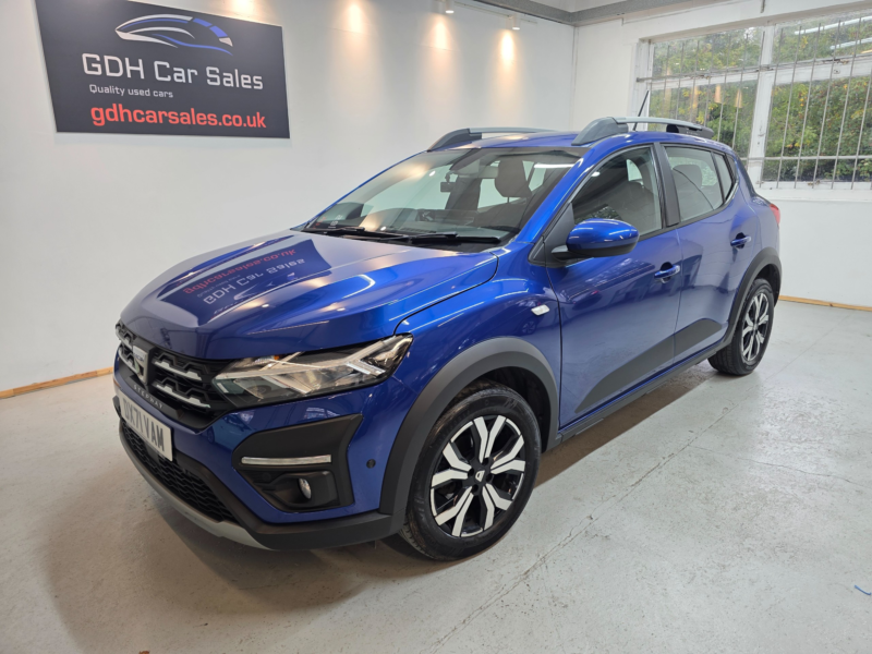 2021 Dacia Sandero Stepway 1.0 Tce Prestige Hatchback 5dr Petrol Manual Euro 6 (s/s) (90 Ps) in Blue — image 1