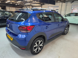 2021 Dacia Sandero Stepway 1.0 Tce Prestige Hatchback 5dr Petrol Manual Euro 6 (s/s) (90 Ps) in Blue — image 3