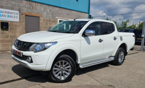 2019 Mitsubishi L200 2.4 Di-D Dc Barbarian 4WD Euro 6 4dr in White — image 3