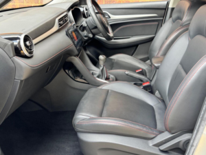 2020 MG MG Zs 1.5 Vti-Tech Exclusive Euro 6 (s/s) 5dr in Silver — image 5
