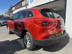 2016 Renault Kadjar 1.5 Dynamique Nav Dci 110 in Red — image 4