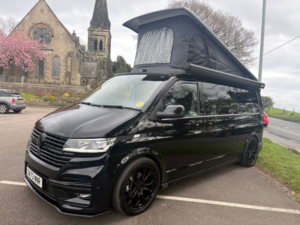 2023 Volkswagen Transporter 2.0 Tdi T30 Highline in Black — image 2