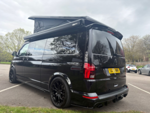 2023 Volkswagen Transporter 2.0 Tdi T30 Highline in Black — image 4