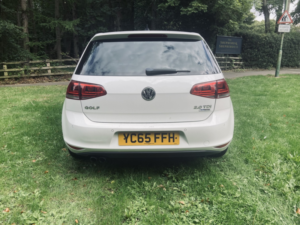 2015 Volkswagen Golf 2.0 Tdi Bluemotion Tech Gt in White — image 6