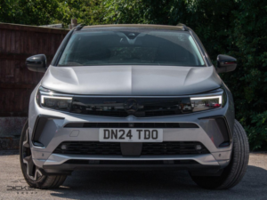 2024 Vauxhall Grandland 1.2 Turbo Ultimate Auto Euro 6 (s/s) 5dr in Grey — image 2