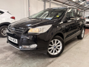 2014 Ford Kuga 1.5 T Ecoboost Titanium in Black — image 2