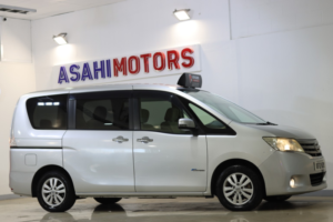 2012 Nissan Serena 2.0 Hybrid-Petrol (s/s) 7str in Silver — image 2
