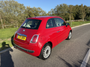 2011 Fiat 500 0.9 500 0.9 Lounge in Red — image 3