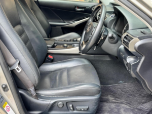 2015 Lexus Is 2.5 300h Advance E-CVT Euro 6 (s/s) 4dr in Silver — image 3