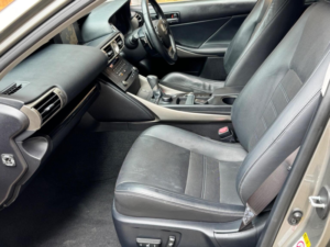 2015 Lexus Is 2.5 300h Advance E-CVT Euro 6 (s/s) 4dr in Silver — image 5