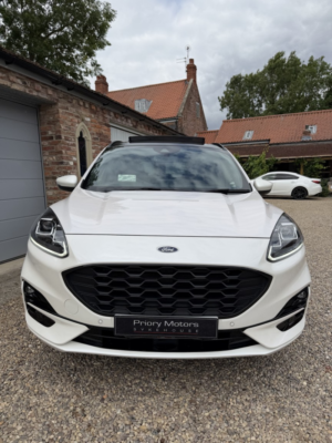 2023 Ford Kuga 2.5 Kuga St-Line X Edition 5 Door 2.5l Duratec PHEV 225ps Fwd CVT Automatic in White — image 6