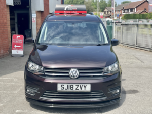 2018 Volkswagen Caddy Maxi 2.0 Tdi C20 Maxi in Purple — image 2