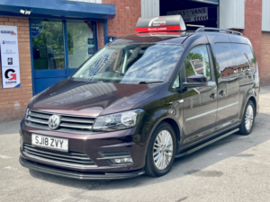 2018 Volkswagen Caddy Maxi 2.0 Tdi C20 Maxi in Purple — image 3