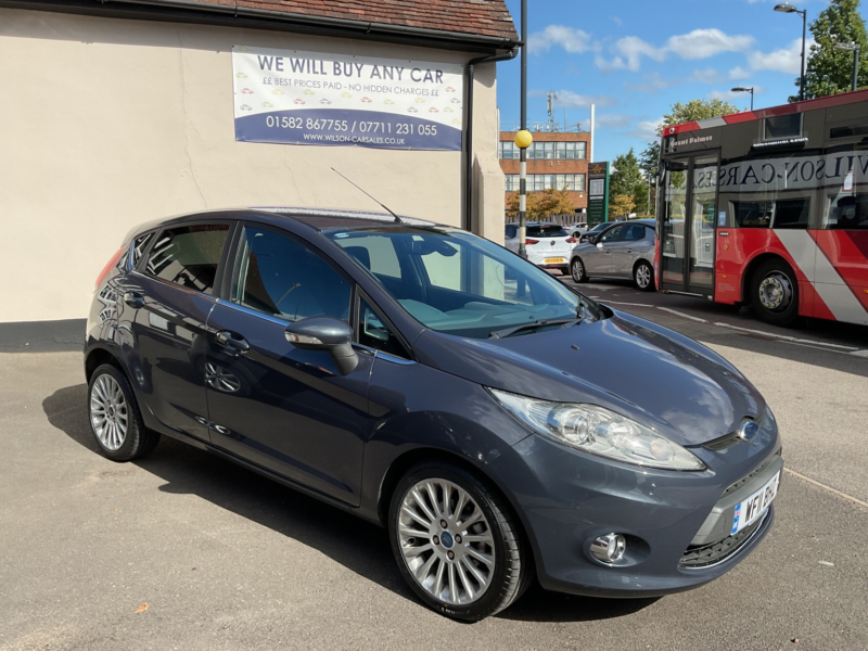2011 Ford Fiesta 1.6 Tdci Dpf Titanium in Grey — image 1