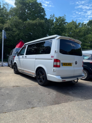 2010 Volkswagen Transporter 2.0 Tdi T28 in White — image 5