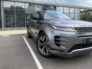 2021 Land Rover Range Rover Evoque 2.0 P250 Mhev R-Dynamic Hse in Grey — image 4