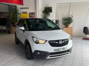 2017 Vauxhall Crossland X 1.2 Turbo Elite Nav in White — image 2