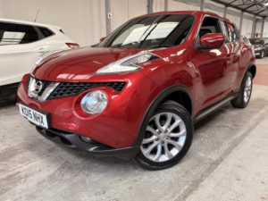 2015 Nissan Juke 1.5 Dci Tekna in Red — image 2