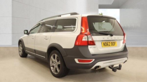 2013 Volvo Xc70 2.4 D5 Se Lux Geartronic AWD Euro 5 5dr in Silver — image 4