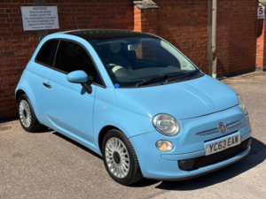 2013 Fiat 500 1.2 Lounge Dualogic Euro 6 (s/s) 3dr in Blue — image 2