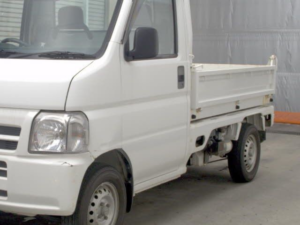 2004 Honda Acty Truck 4WD Dump in White — image 4