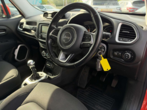 2015 Jeep Renegade 1.6 Multijetii Longitude Euro 6 (s/s) 5dr in Orange — image 3