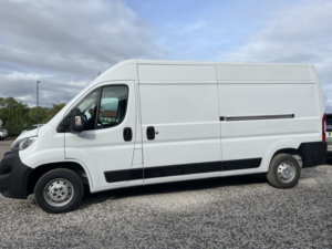 2023 Vauxhall Movano 2.2 Movano Prime 2.2d 140 M6 L3h2 3500 Panel Van in White — image 4
