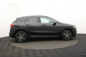 2021 Mercedes-Benz Eqa Eqa 250 66.5kwh Amg Line SUV 5dr Electric Auto (190 Ps) in Black — image 2