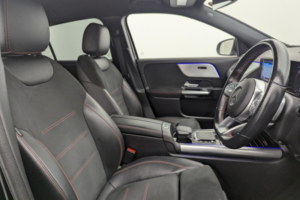 2021 Mercedes-Benz Eqa Eqa 250 66.5kwh Amg Line SUV 5dr Electric Auto (190 Ps) in Black — image 3