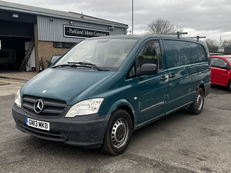 2013 Mercedes-Benz Vito 2.1 113 Cdi in Green — image 1