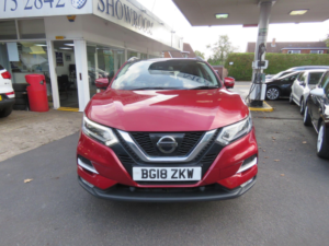 2018 Nissan Qashqai 1.6 Dig-T Tekna Euro 6 (s/s) 5dr in Red — image 2
