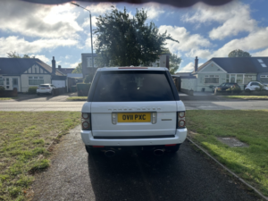 2011 Land Rover Range Rover 5.0 V8 Autobiography in White — image 5